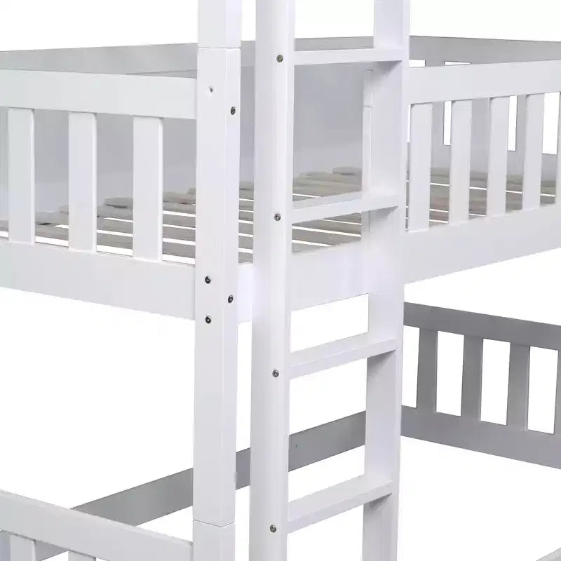 Litera triple de madera de caucho con literas desmontables, escaleras y barandillas