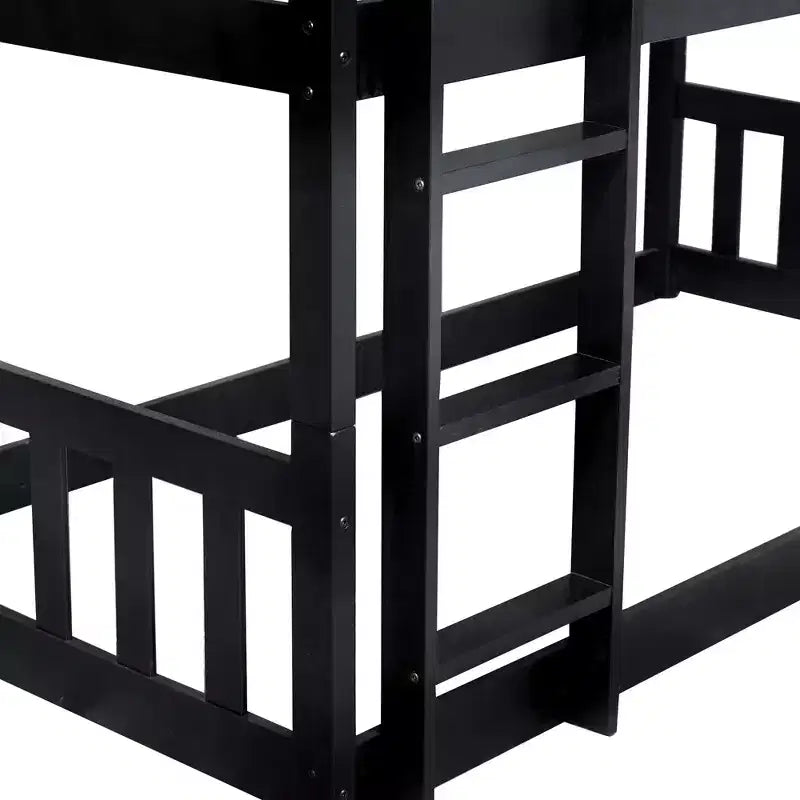 Litera triple de madera de caucho con literas desmontables, escaleras y barandillas